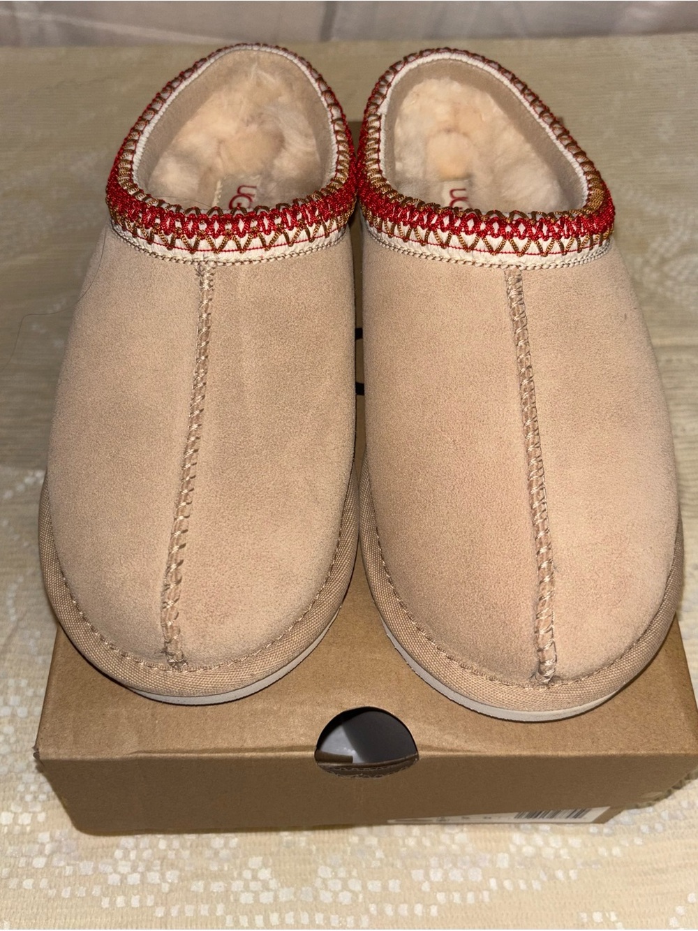 UGG Women's Chestnut Suede Mule Slippers with Red Trim Size 7 BRAND NEW - Picture 2 of 14